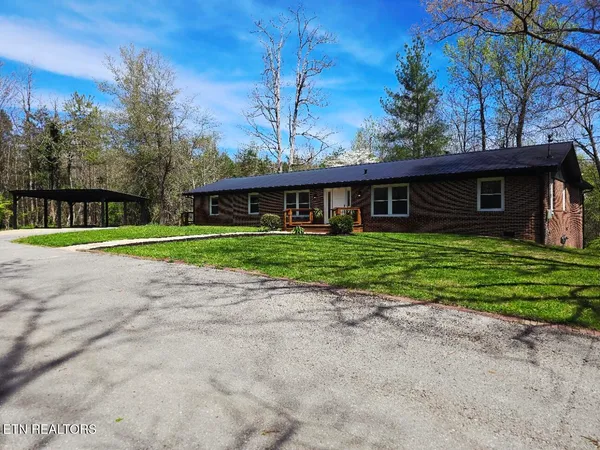 $409,000 | 210 Dogwood Avenue, Oneida, TN 37841