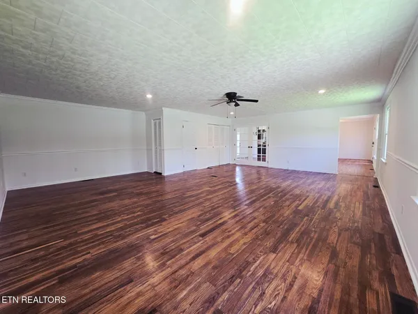 $409,000 | 210 Dogwood Avenue, Oneida, TN 37841