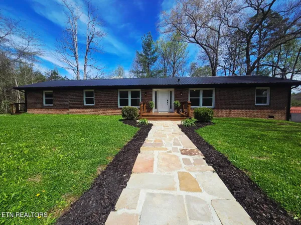 $409,000 | 210 Dogwood Avenue, Oneida, TN 37841