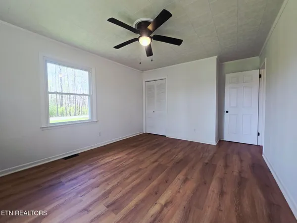 $409,000 | 210 Dogwood Avenue, Oneida, TN 37841