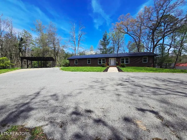 $409,000 | 210 Dogwood Avenue, Oneida, TN 37841