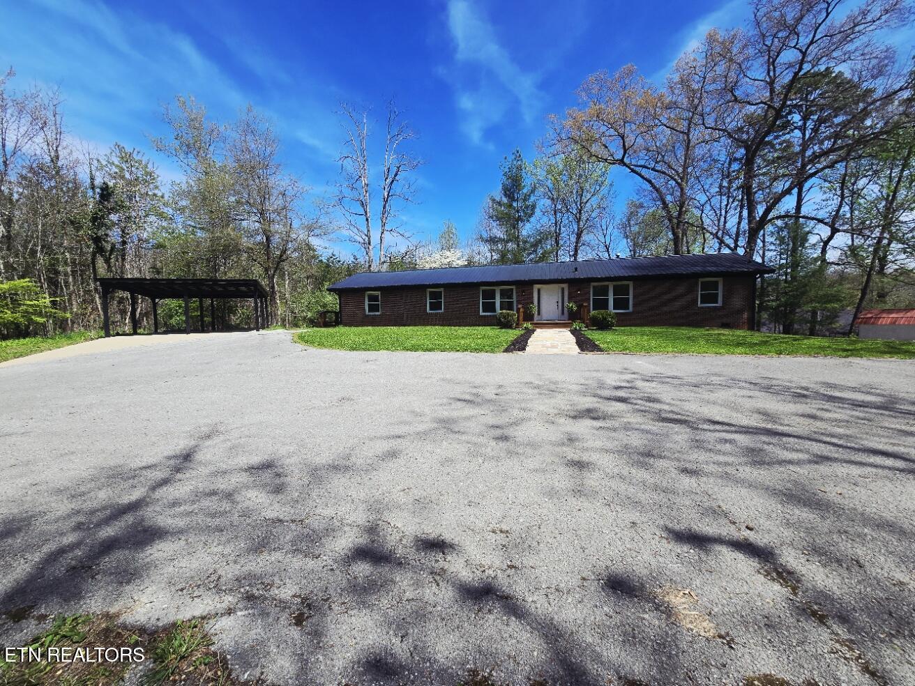 210 Dogwood Avenue Oneida, TN 37841 - Photo 3 of 55 20260406_131628