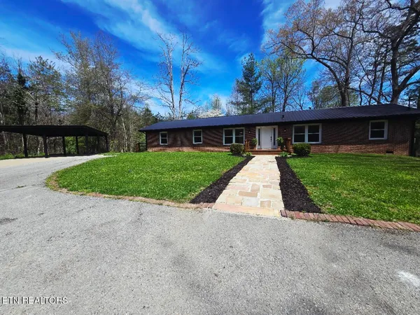 $409,000 | 210 Dogwood Avenue, Oneida, TN 37841