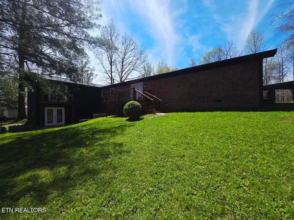 $409,000 | 210 Dogwood Avenue, Oneida, TN 37841