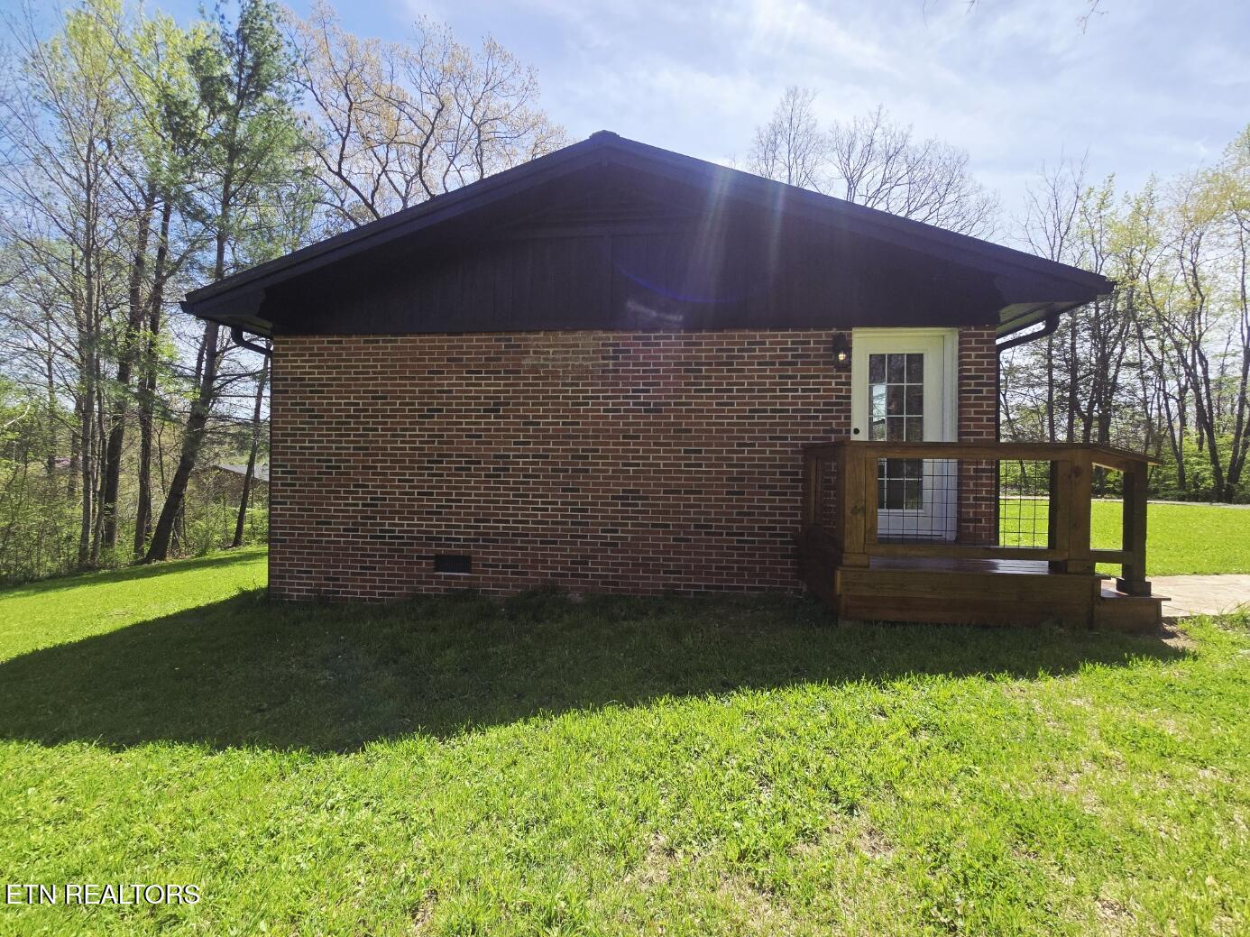 210 Dogwood Avenue Oneida, TN 37841 - Photo 6 of 55 20260406_131836
