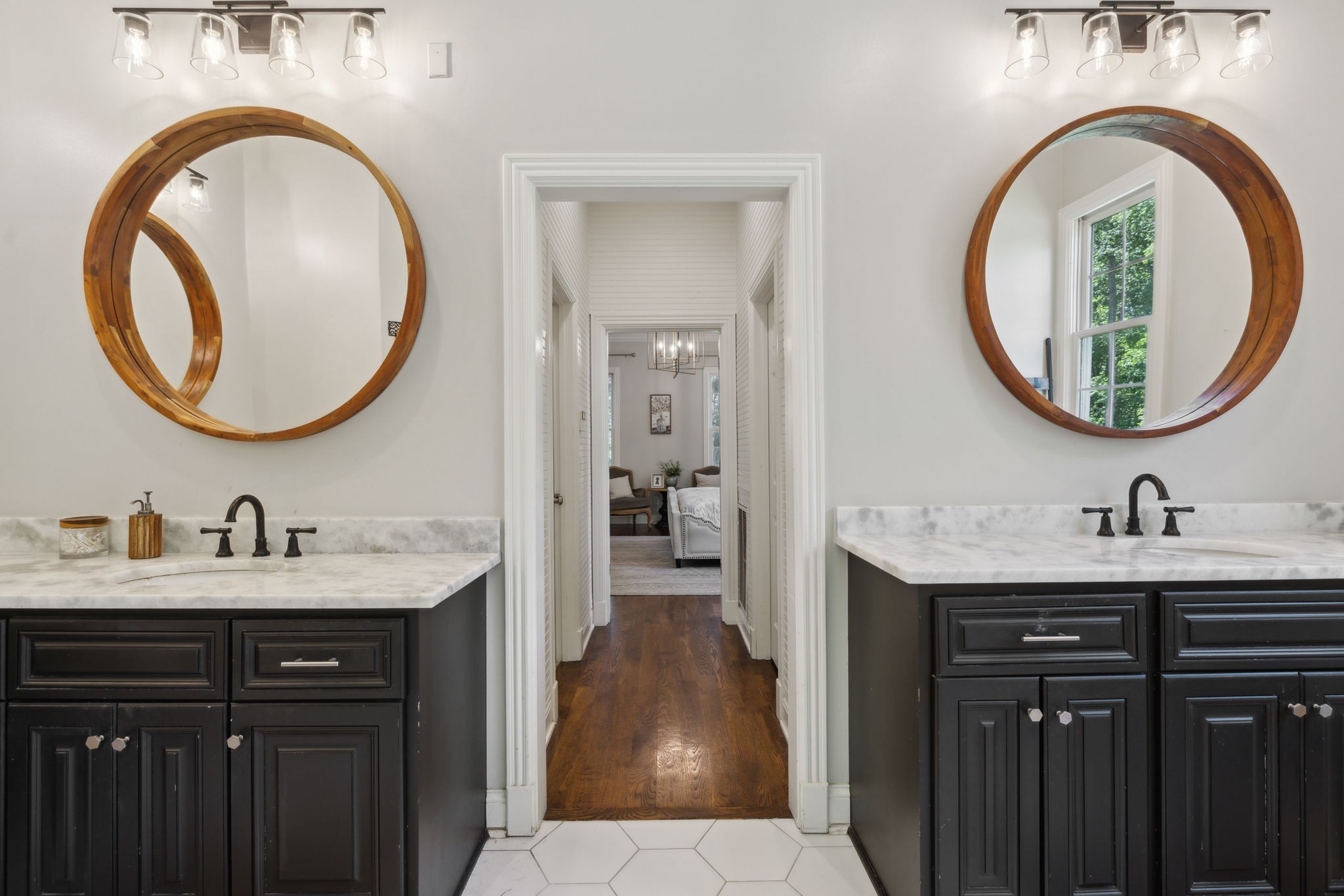6795 Leipers Creek Road Columbia, TN 38401 - Photo 72 of 98 a bathroom with a sink and a mirror