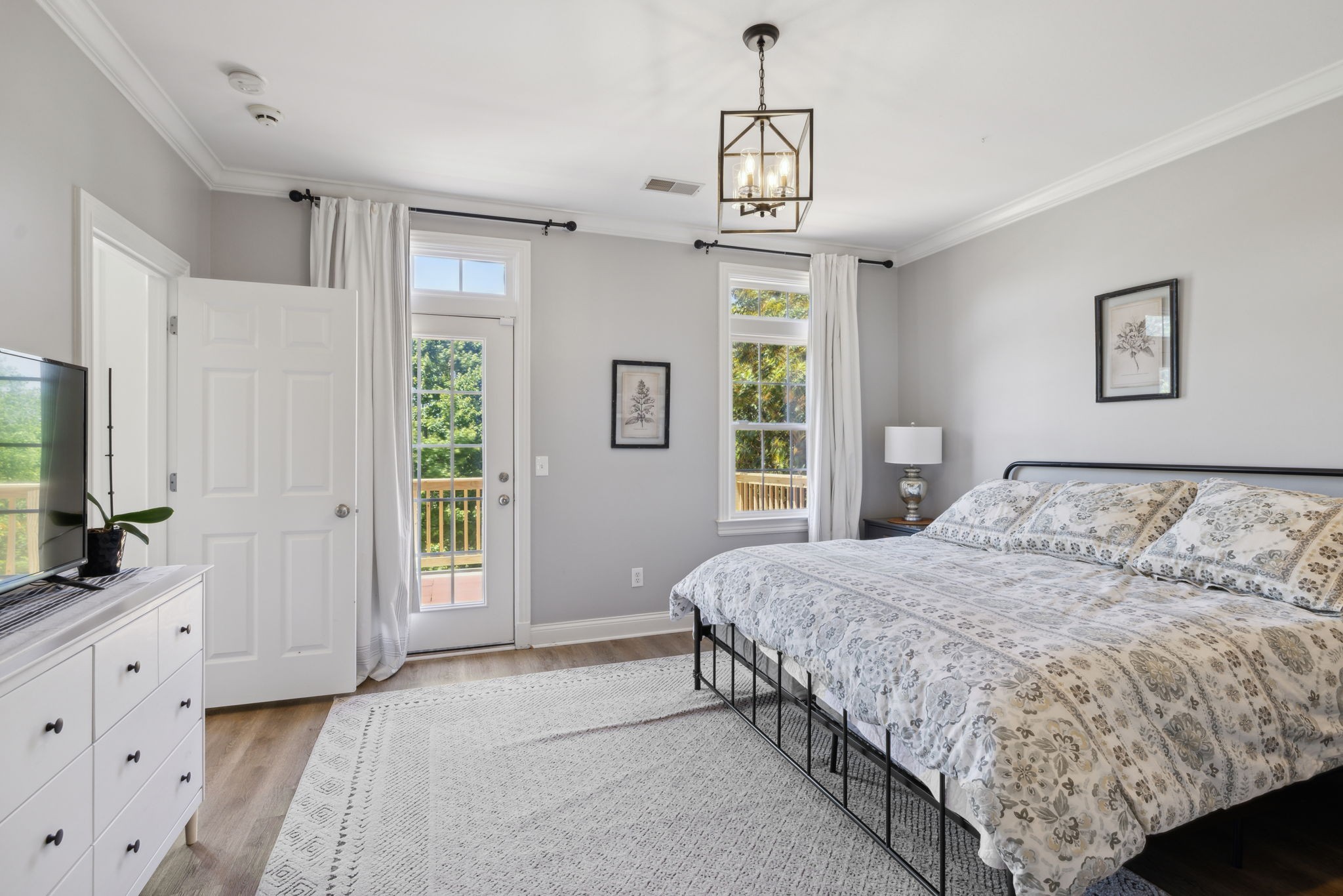 6795 Leipers Creek Road Columbia, TN 38401 - Photo 75 of 98 a bedroom with bed and window