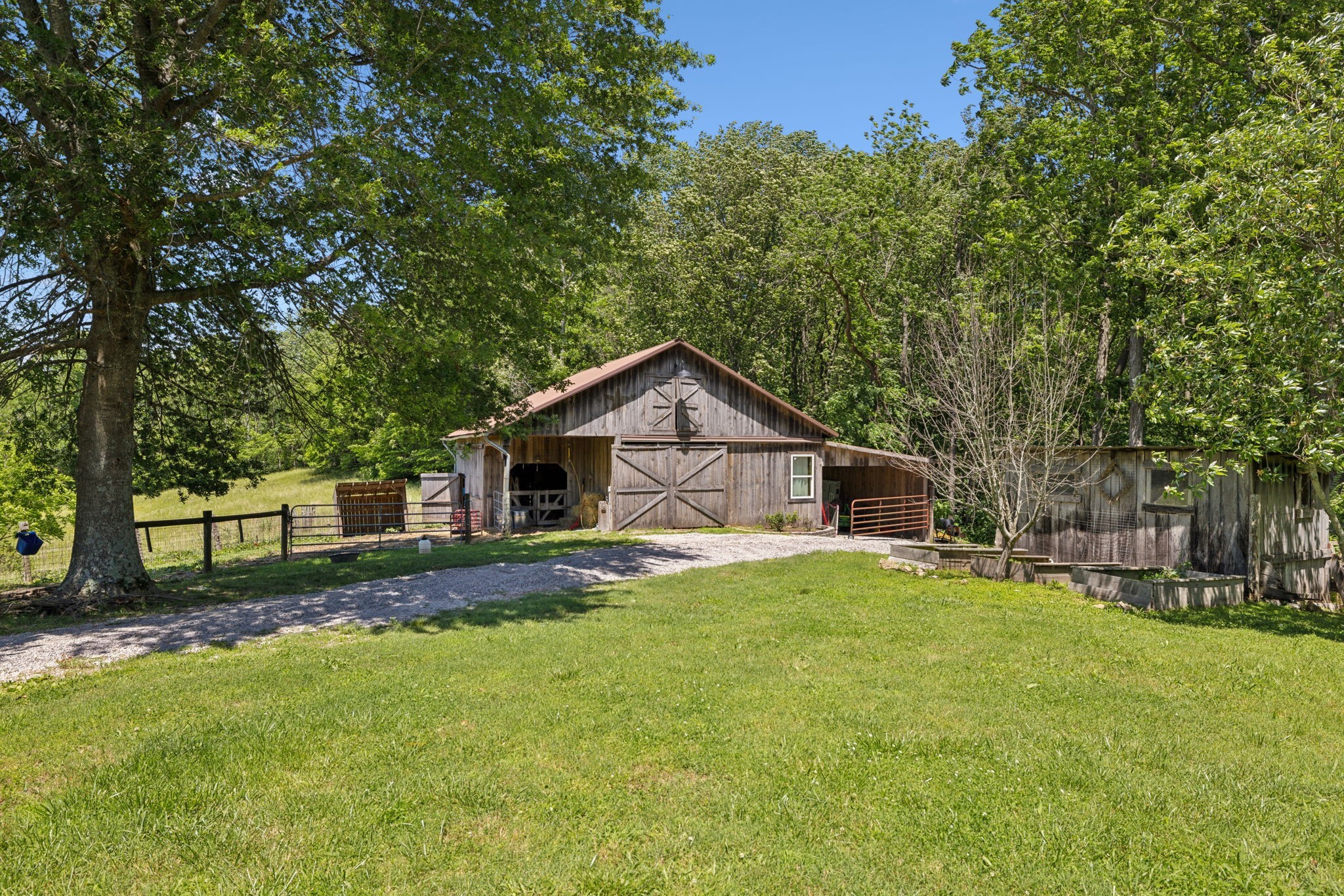 6795 Leipers Creek Road Columbia, TN 38401 - Photo 8 of 98