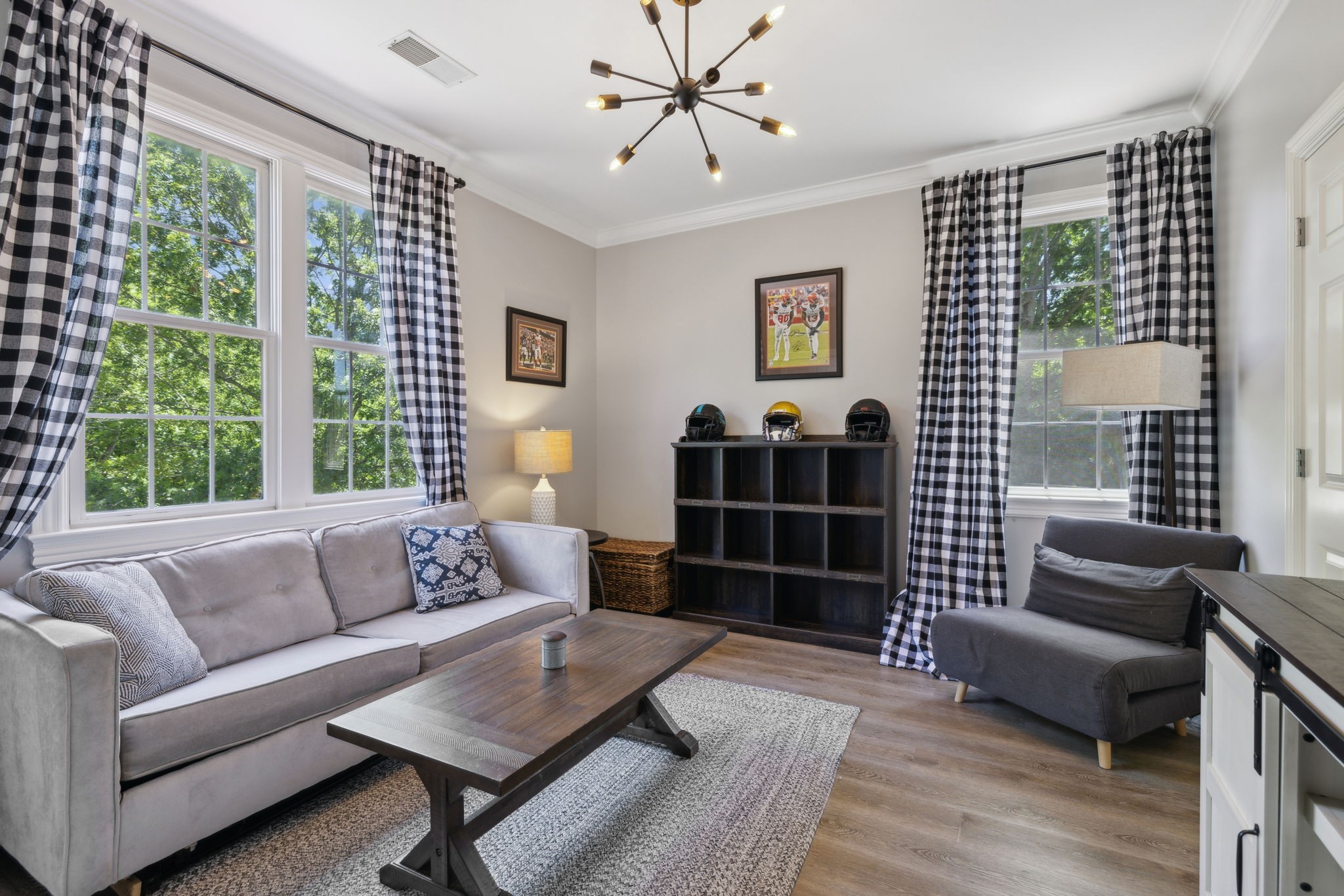 6795 Leipers Creek Road Columbia, TN 38401 - Photo 81 of 98 a living room with furniture