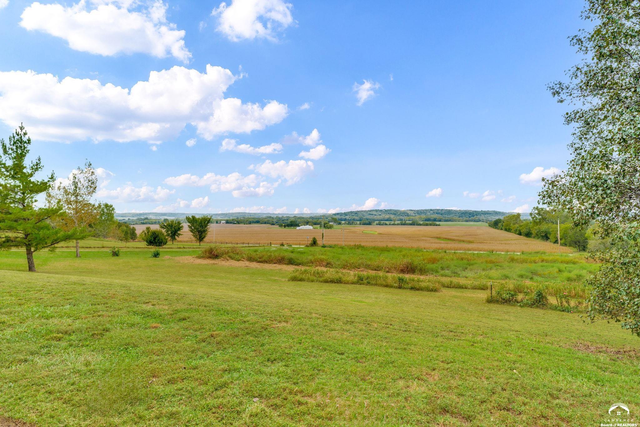 1058 East 932 Road Lawrence, KS 66047 - Photo 4 of 51 Gallery Image 4