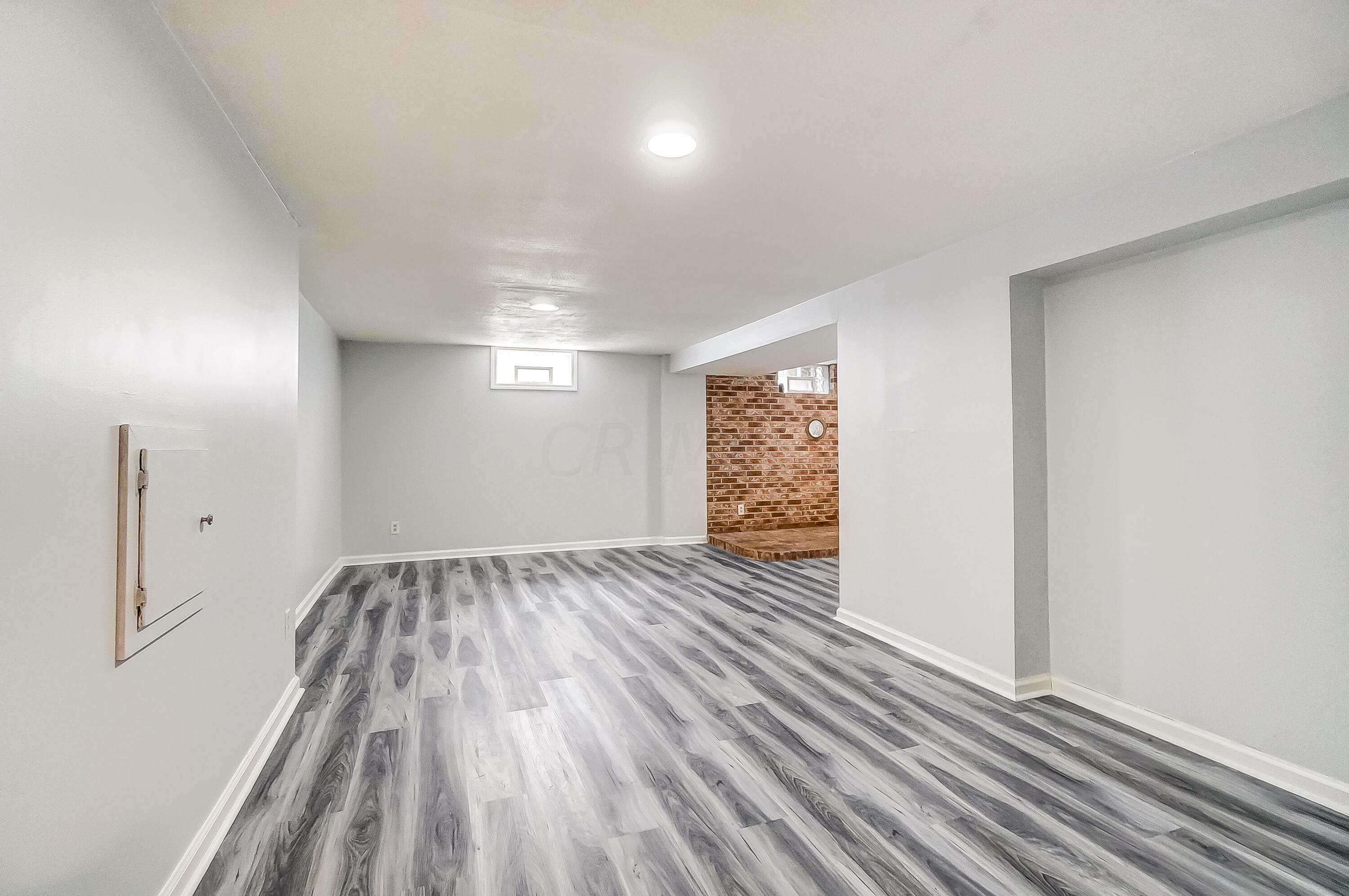 3963 Clabber Road Columbus, OH 43207 - Photo 23 of 35 Finished Basement