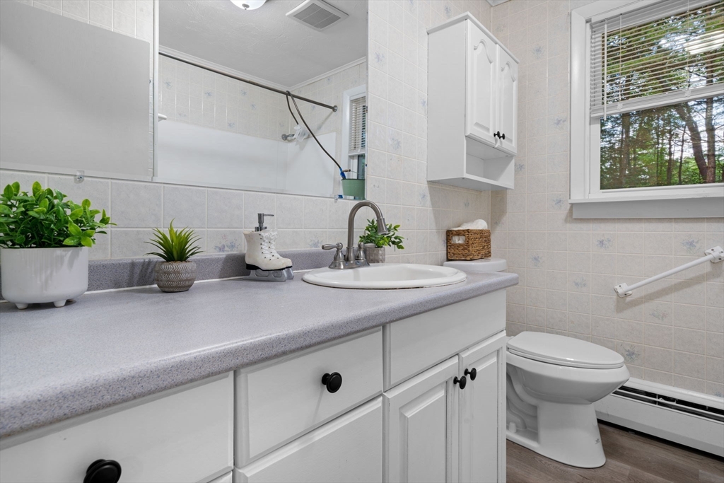 386 Otter River Road Templeton, MA 01468 - Photo 14 of 40 Gallery Image 14