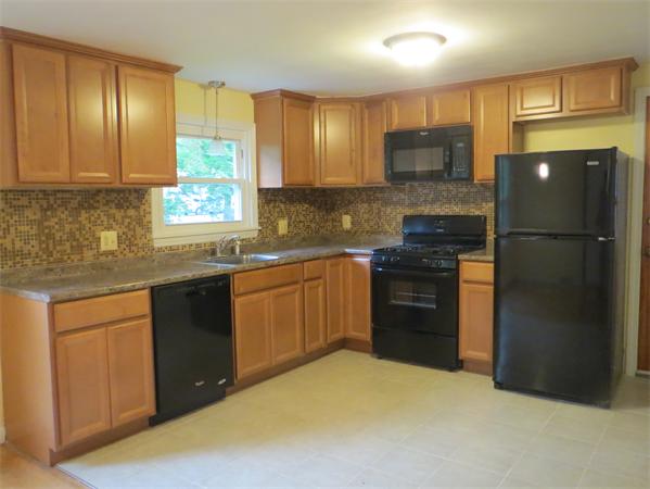 11 Huse Road Methuen, MA 01844 - Photo 8 of 21 Gallery Image 8