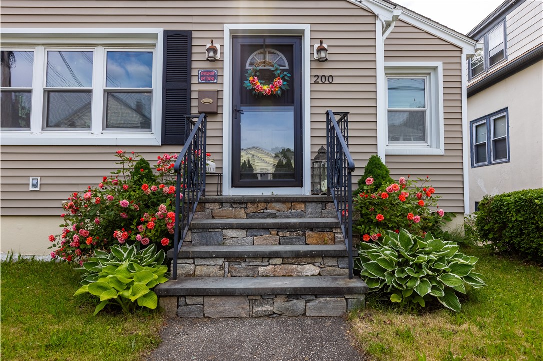 200 Unit Street Providence, RI 02909 - Photo 3 of 31