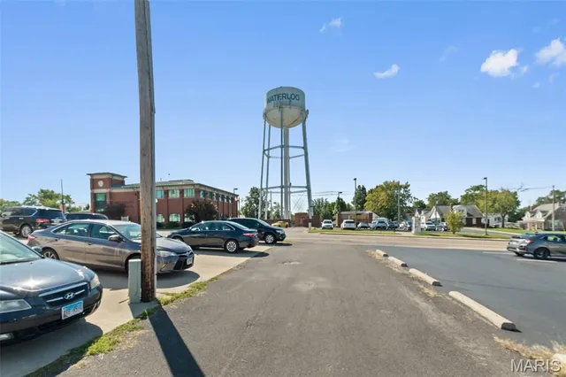 $72,000 | 630 Legacy Drive, Waterloo, IL 62298