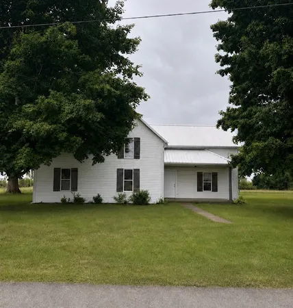 $550,000 | 301 Bob Perry Road, Bethpage, TN 37022