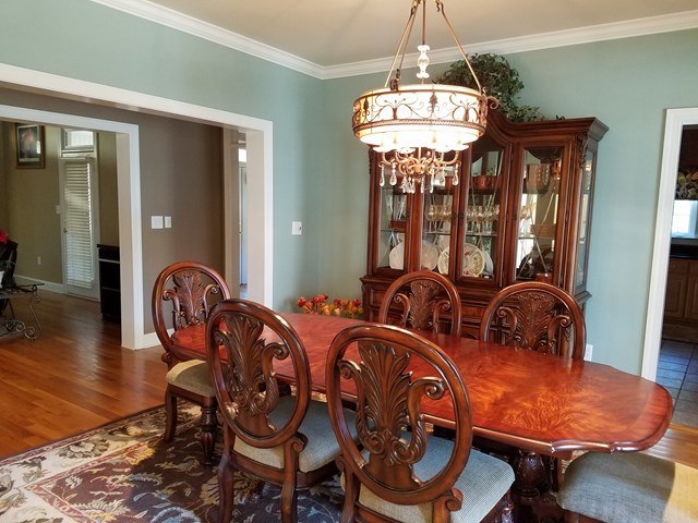 722 Bass Road Macon, GA 31210 - Photo 13 of 40 a dining room with furniture and window