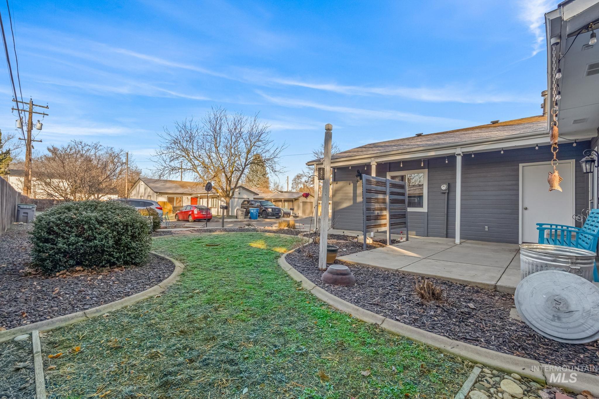 2750 North Macondray Lane Boise, ID 83703 - Photo 3 of 22