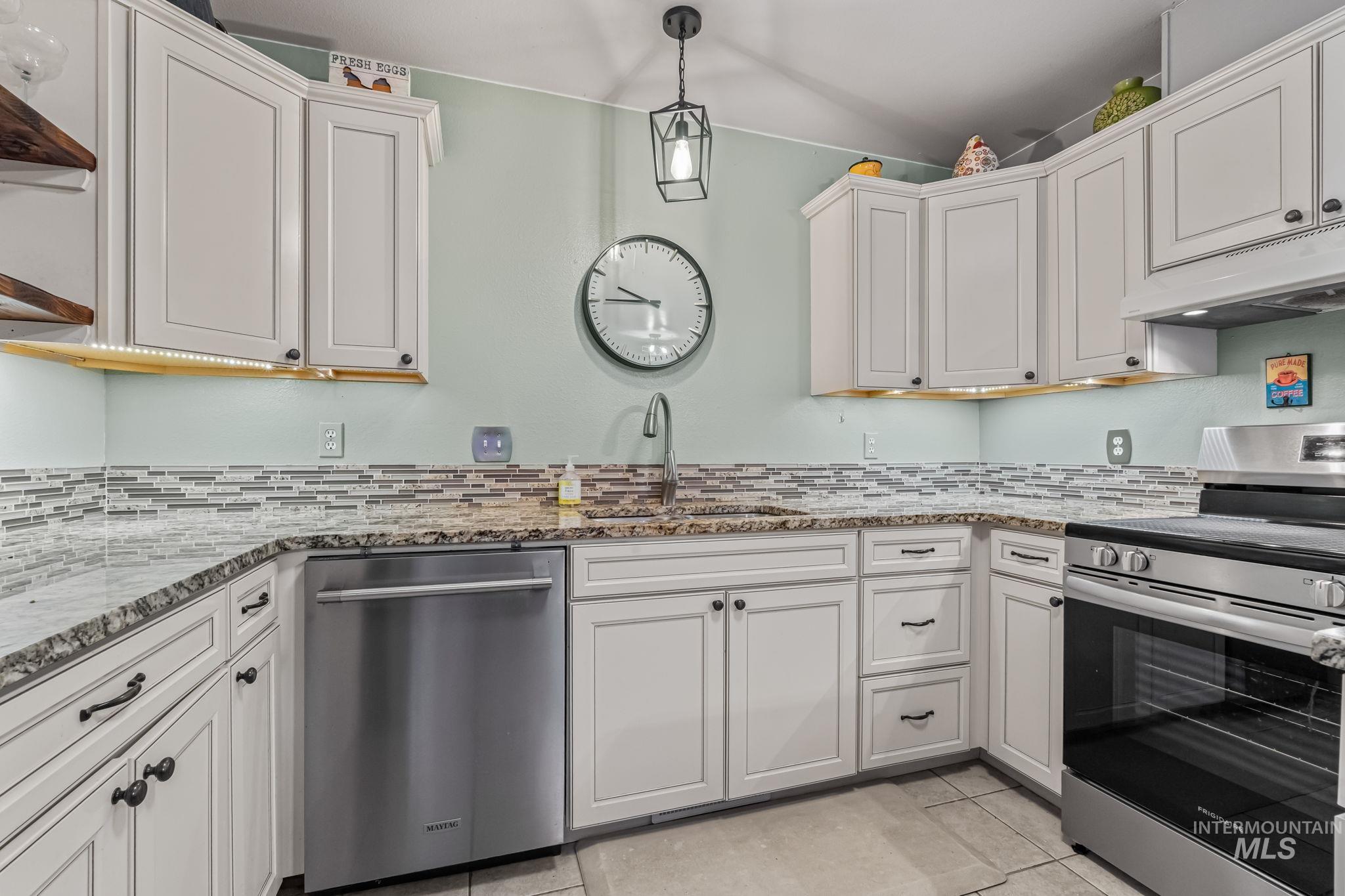 2750 North Macondray Lane Boise, ID 83703 - Photo 6 of 22