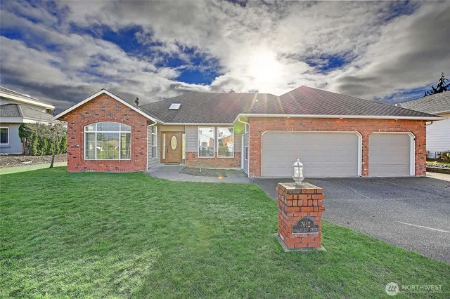 $775,000 | 7612 Eaglefield Drive, Arlington, WA 98223