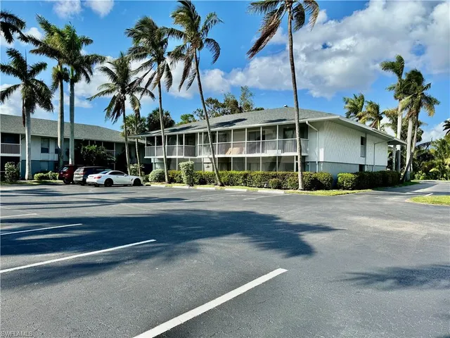 $79,900 | 1849 Maravilla Avenue, Unit C6, Fort Myers, FL 33901