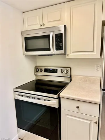 $79,900 | 1849 Maravilla Avenue, Unit C6, Fort Myers, FL 33901