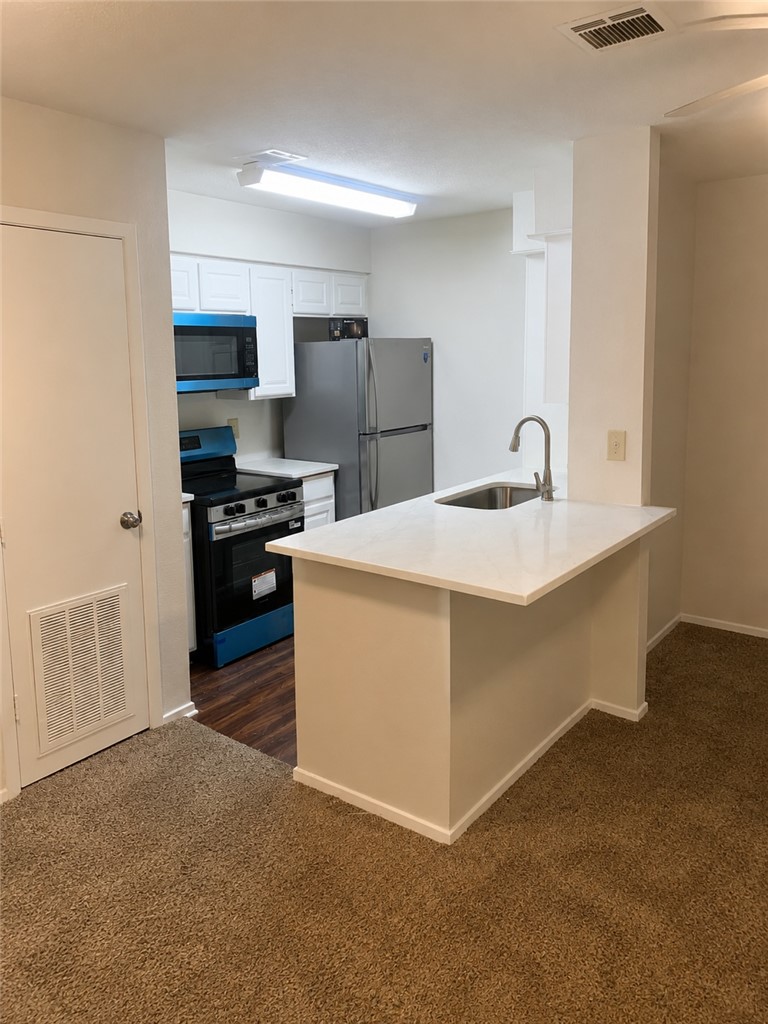 1305 West Villa Maria Road, Unit F105 Bryan, TX 77801 - Photo 2 of 11