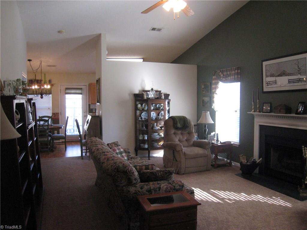 2800 WaterStone Loop High Point, NC 27265 - Photo 5 of 30