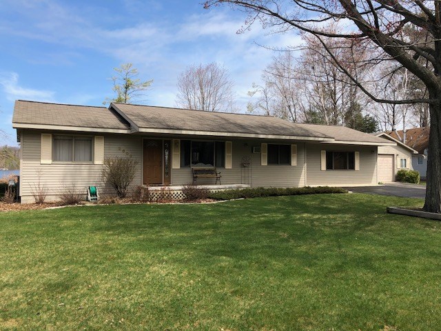 2603 Tonawanda Road Grawn, MI 49637 - Photo 4 of 34 1846008-3.JPG