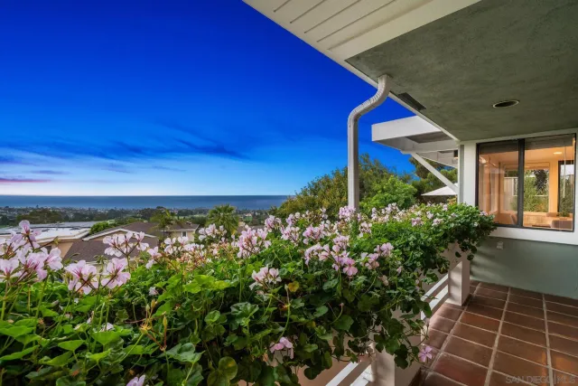 $30,000 | 7201 Country Club Drive, La Jolla, CA 92037