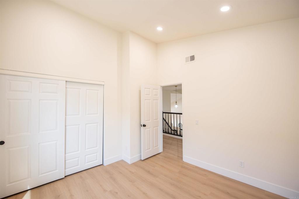 2038 Ridgeline Avenue Vista, CA 92081 - Photo 33 of 41