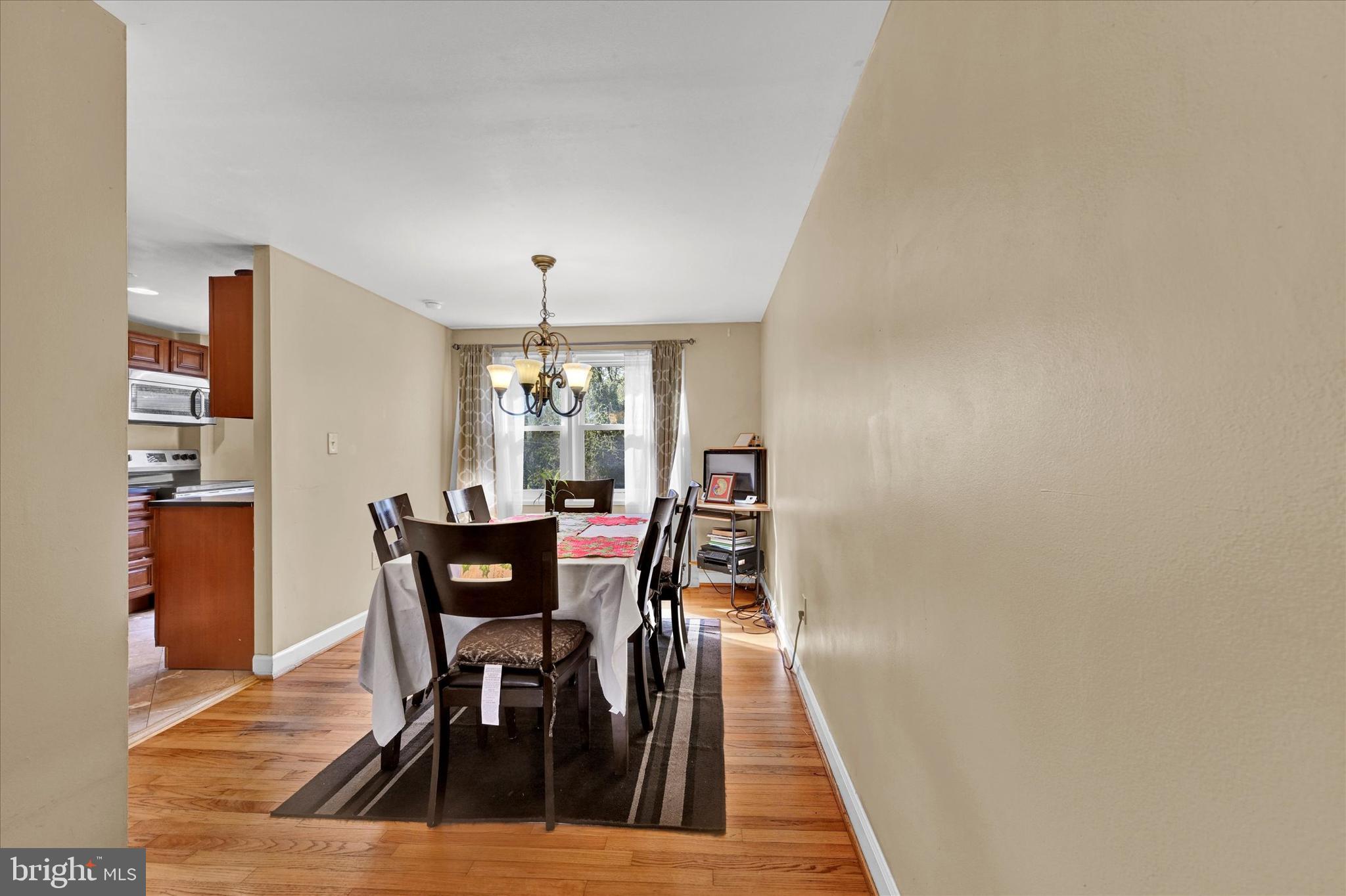 6402 Falkirk Road Baltimore, MD 21239 - Photo 5 of 28 Formal Dinning-room