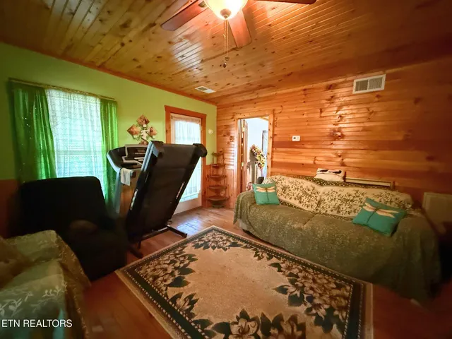 $220,000 | 410 Scott Street, Tellico Plains, TN 37385