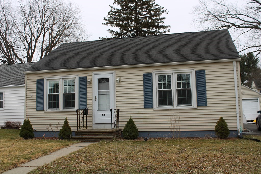 44 Dana Street Springfield, MA 01104 - Photo 1 of 21 Gallery Image 1