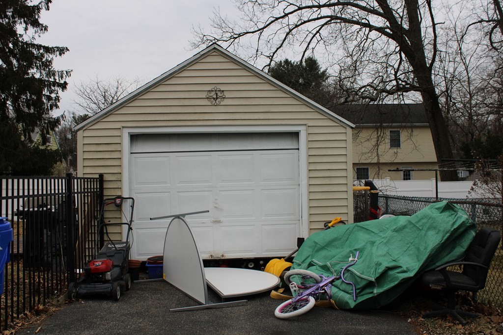 44 Dana Street Springfield, MA 01104 - Photo 20 of 21 Gallery Image 20