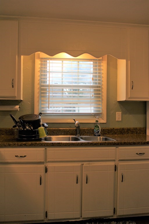 44 Dana Street Springfield, MA 01104 - Photo 5 of 21 Gallery Image 5