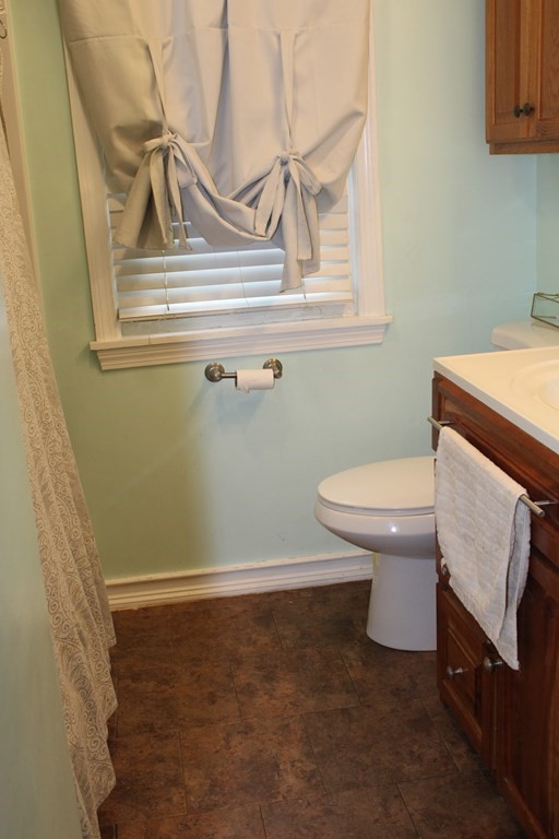 44 Dana Street Springfield, MA 01104 - Photo 10 of 21 Gallery Image 10