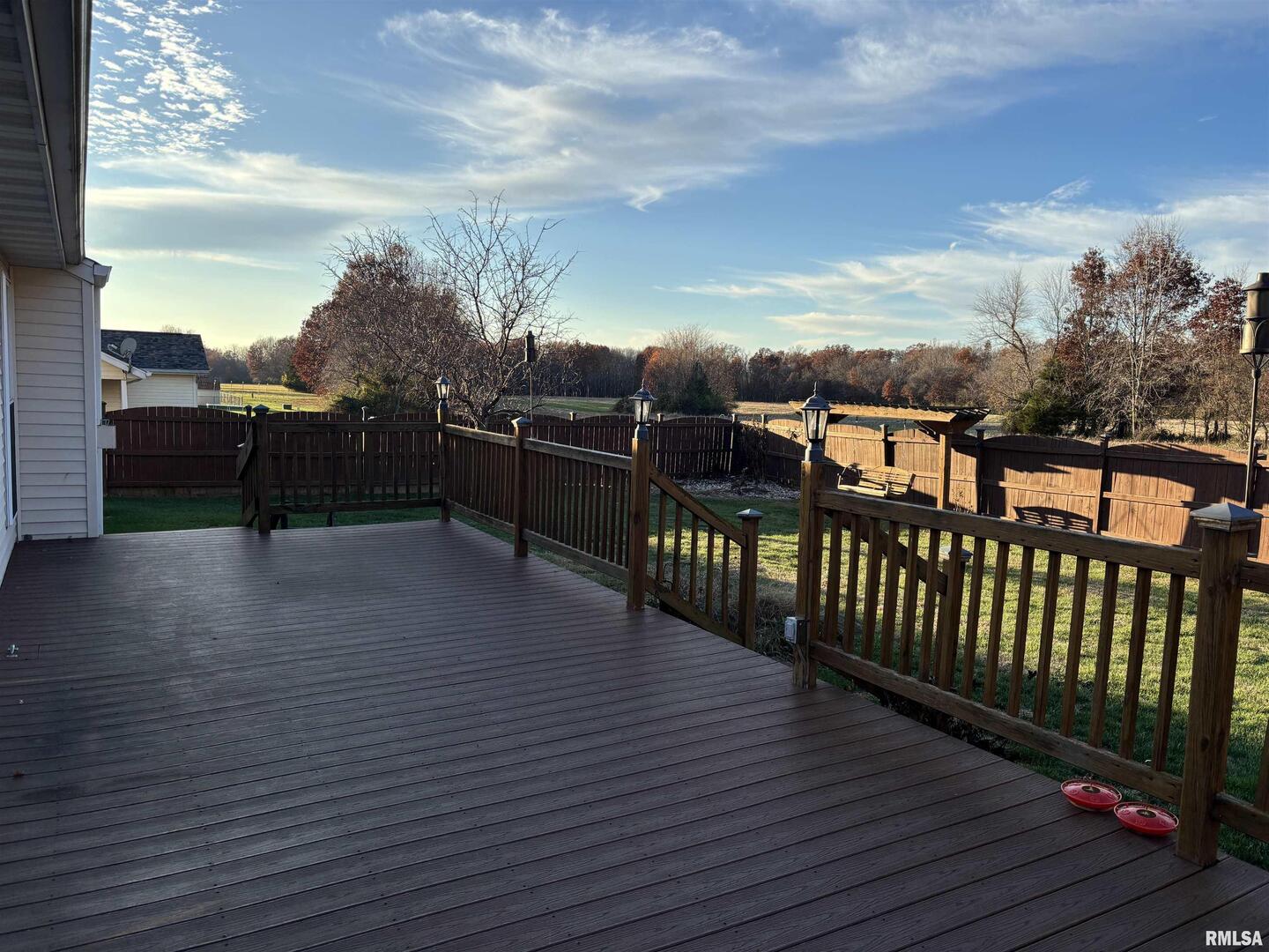 4232 Woodglen Lane Mount Vernon, IL 62864 - Photo 37 of 40 a terrace with outdoor seating