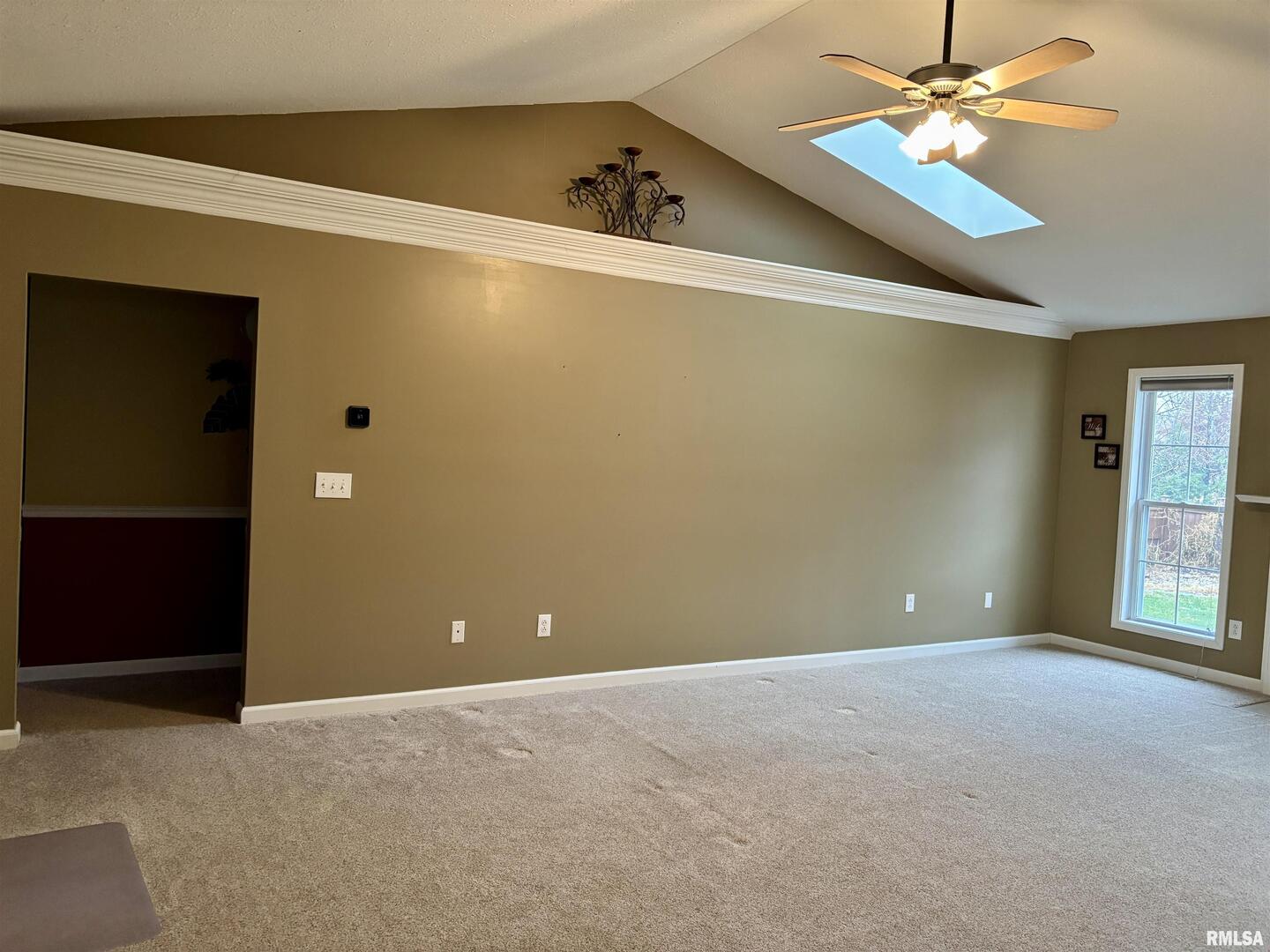 4232 Woodglen Lane Mount Vernon, IL 62864 - Photo 6 of 40 a view of an empty room with a window