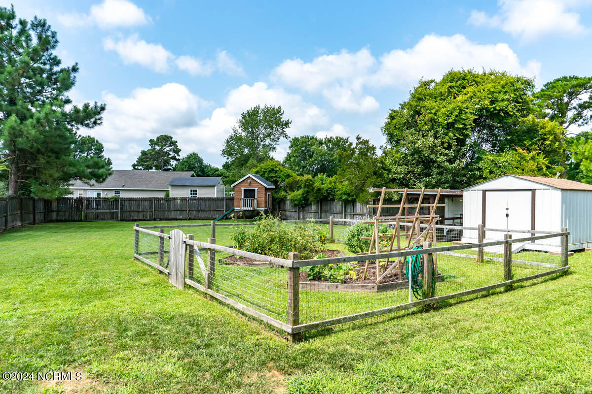 206 Parnell Road Hubert, NC 28539 - Photo 26 of 42 Fenced Back Yard