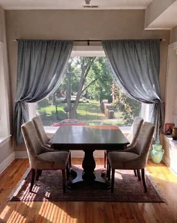 $420,000 | 4753 North Beacon Street, Unit 2, Chicago, IL 60640