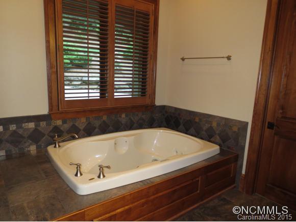 190 Thomas Brooks Road Whittier, NC 28789 - Photo 13 of 24 Gallery Image 13