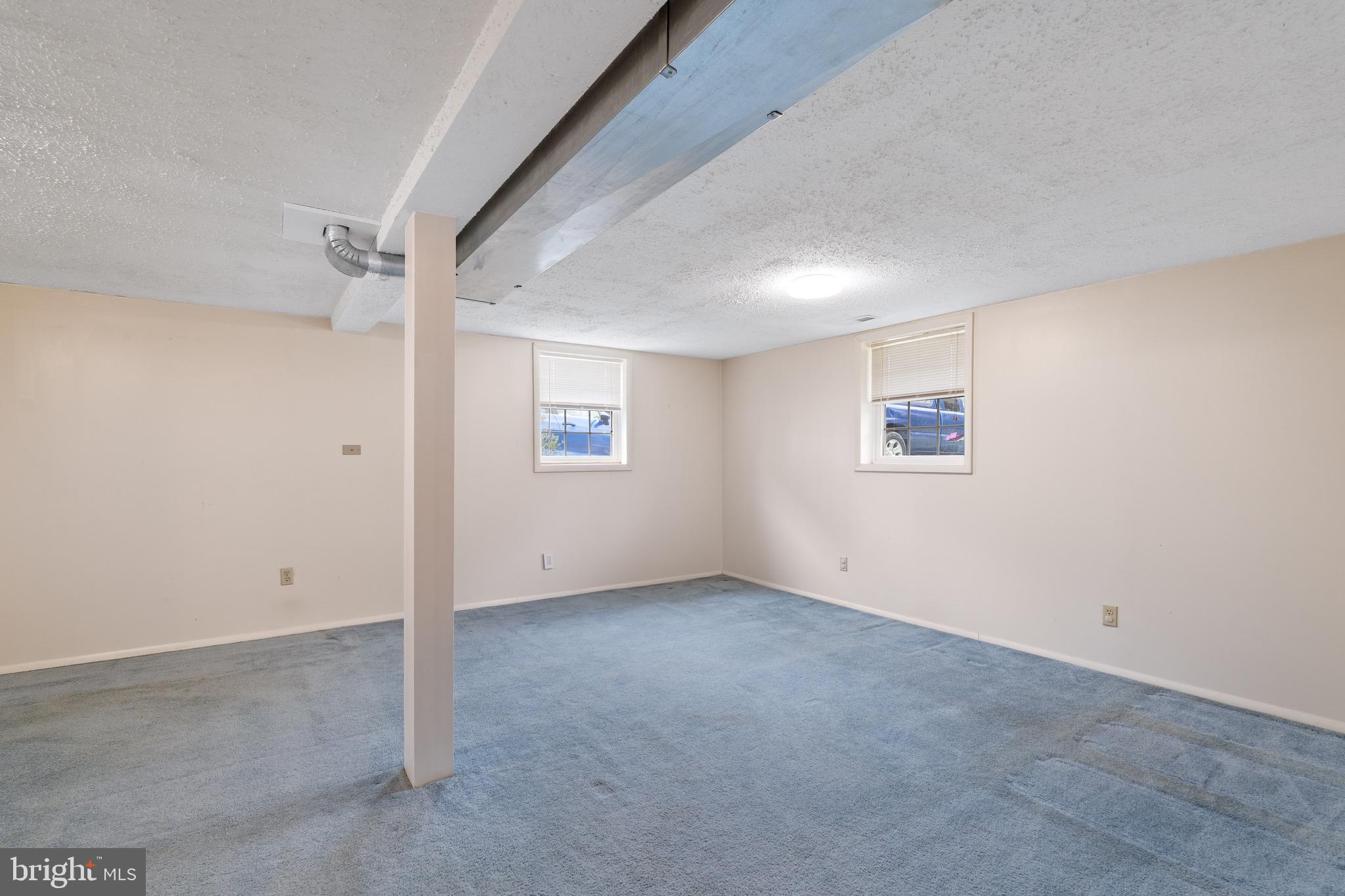 7 Weed Lane Elkton, MD 21921 - Photo 25 of 34 an empty room with windows