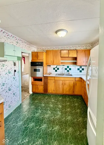 $169,900 | 1116 3rd Street, Covington, IN 47932