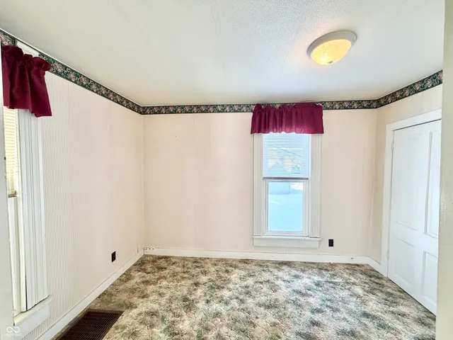 $169,900 | 1116 3rd Street, Covington, IN 47932