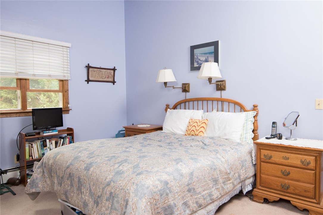 78 Edgewater Road Narragansett, RI 02882 - Photo 12 of 15 Master Bedroom