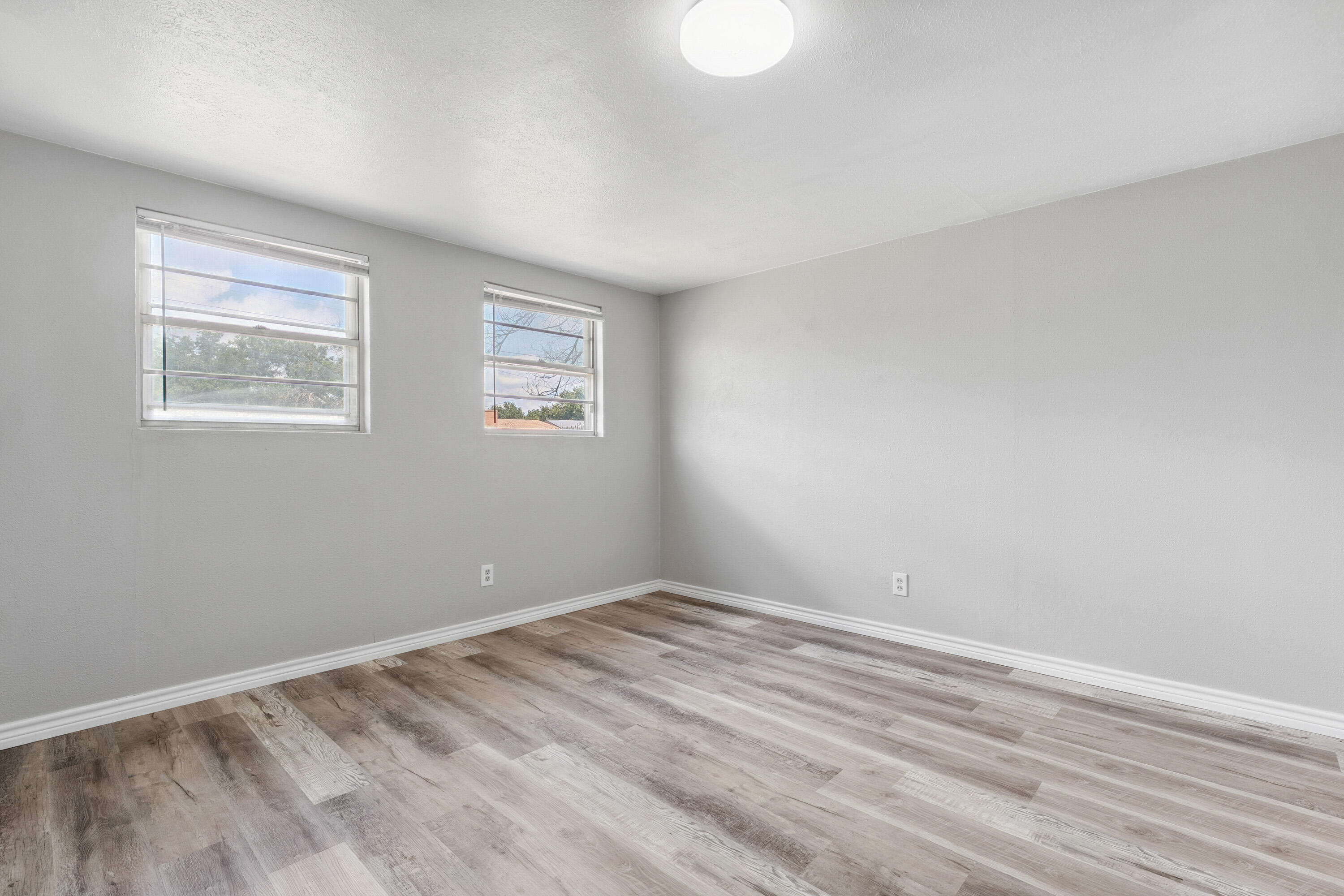 1320 Dallas Plainview, TX 79072 - Photo 14 of 21 DSC09141