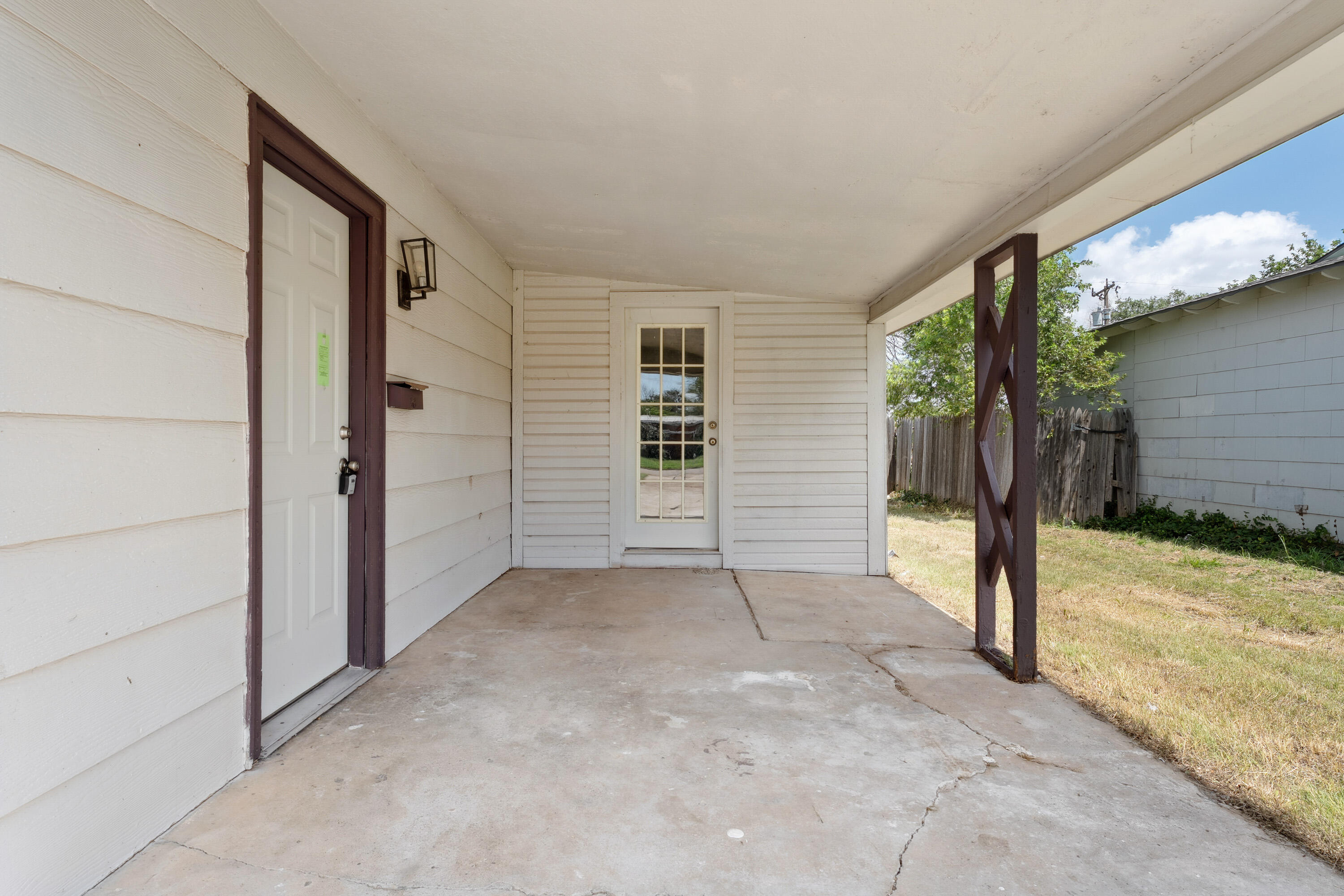 1320 Dallas Plainview, TX 79072 - Photo 18 of 21 DSC09173