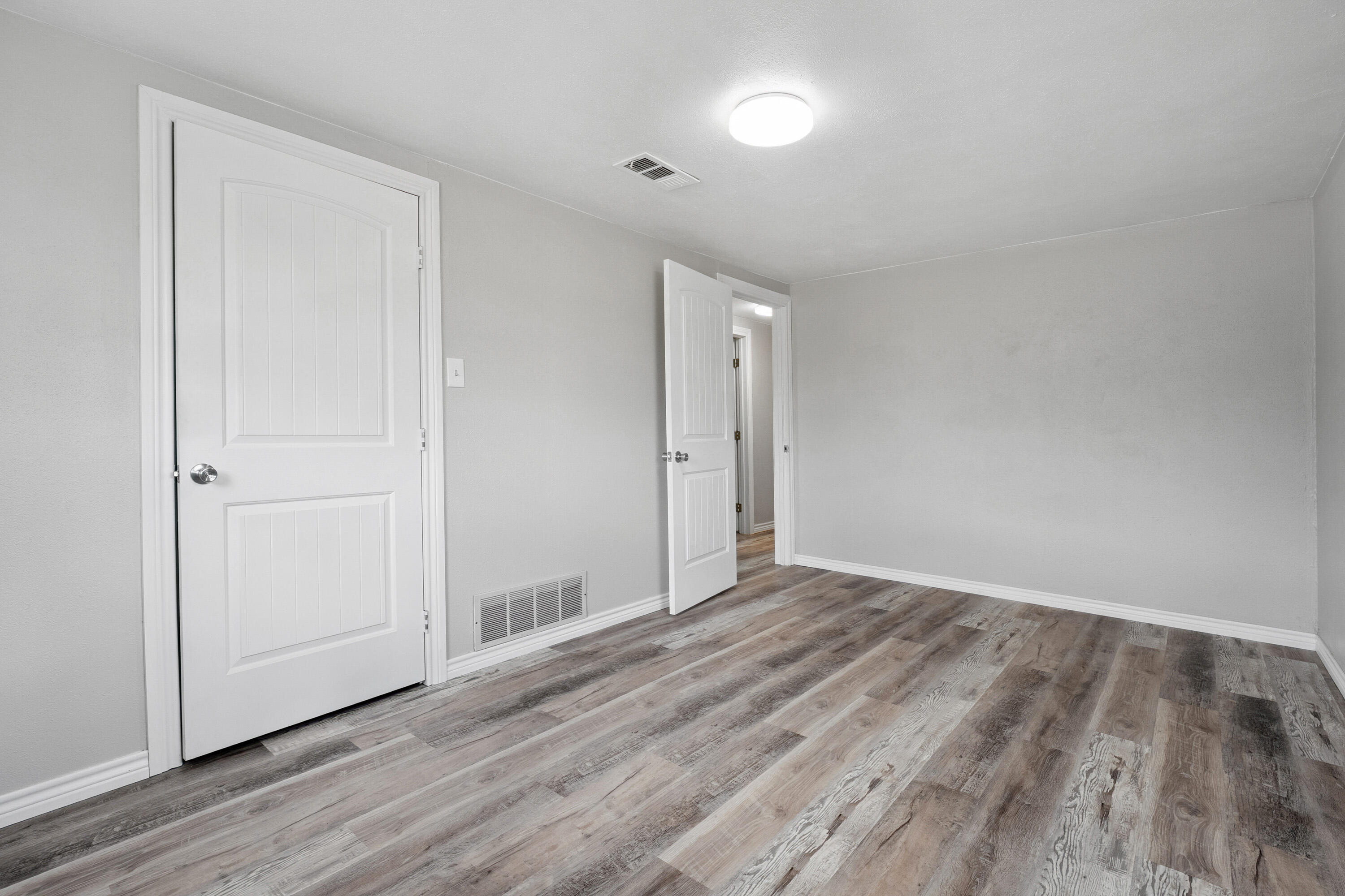1320 Dallas Plainview, TX 79072 - Photo 10 of 21 DSC09150