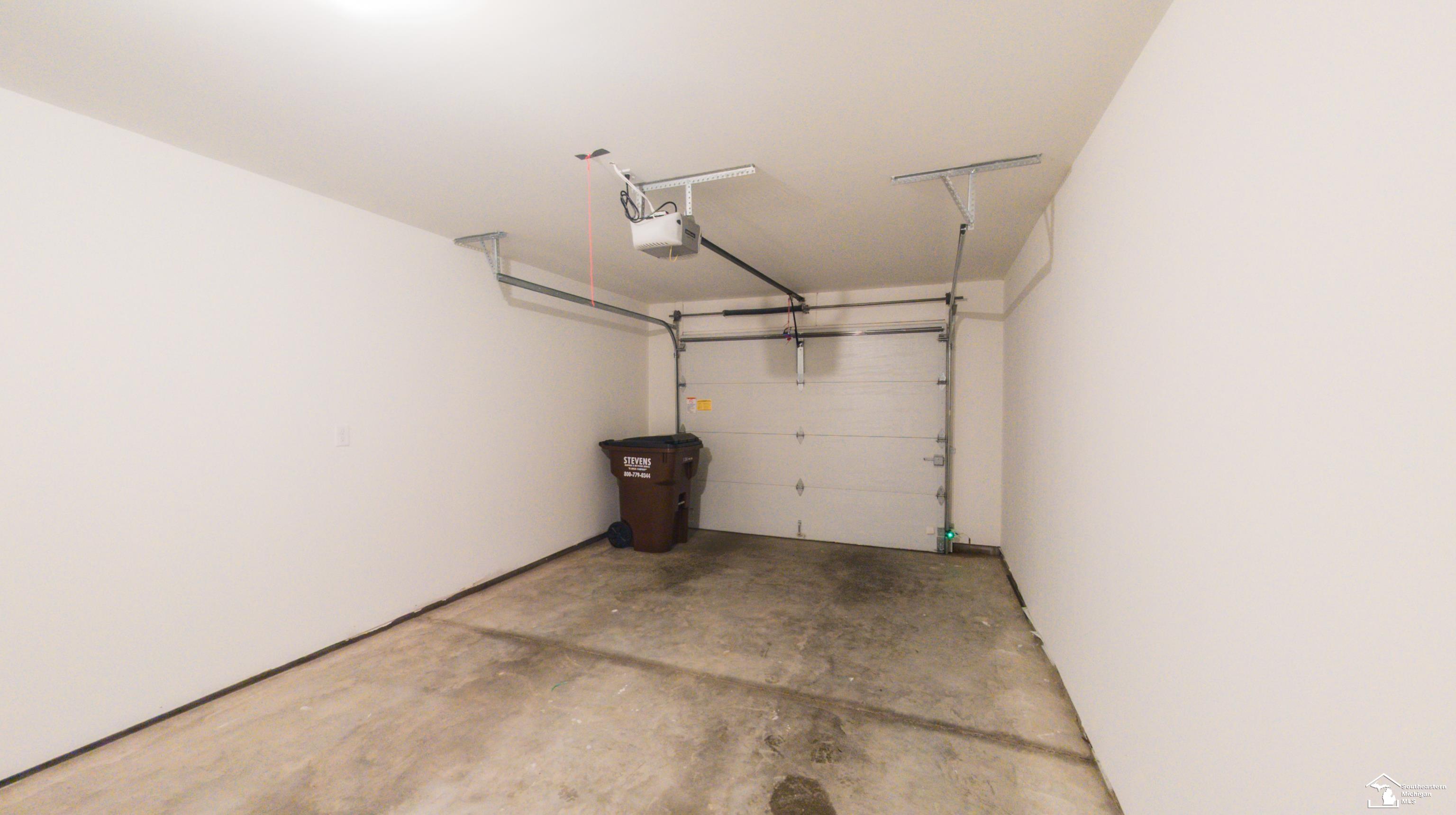 5203 Volterra Drive Monroe, MI 48161 - Photo 19 of 20 50201288-c24d2e62-c160-4e7e-80fc-e4c4421f6cb2.JPG